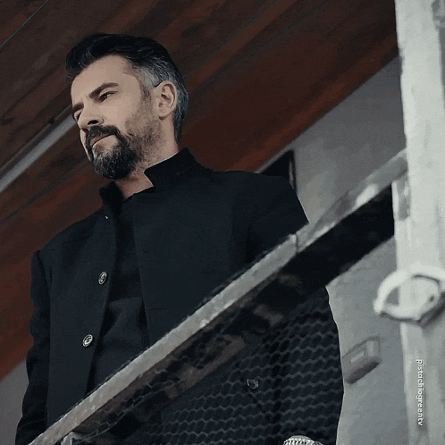 Kirli Sepeti Yavuz Bayraktar GIF