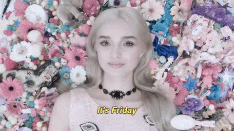 Poppy Friday GIF - Poppy Friday GIFs