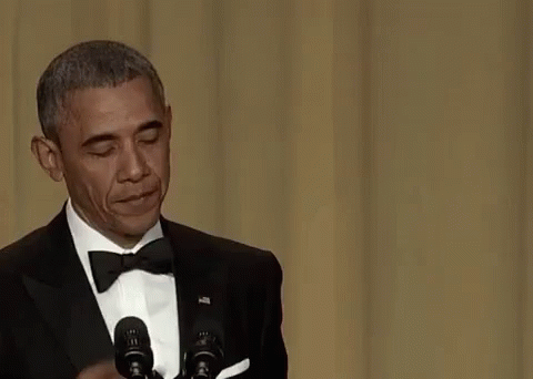 Obama Tirando Un Microfono GIF - Aita Ahi Esta Obama GIFs
