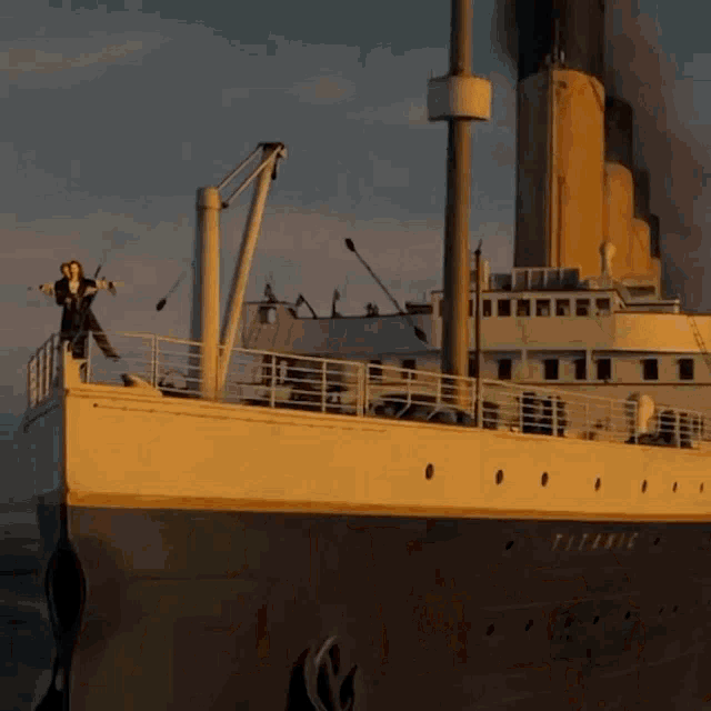 Sexy Titanic GIF - Sexy Titanic GIFs
