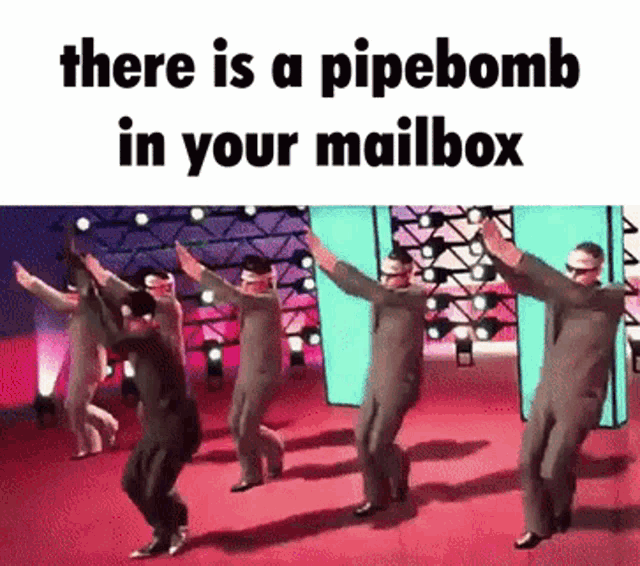 Majima Pipebomb GIF - Majima Pipebomb Mailbox GIFs
