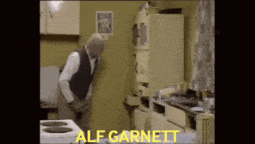 Alf Garnett Warren Mitchell GIF - Alf Garnett Warren Mitchell Uk Comedy GIFs