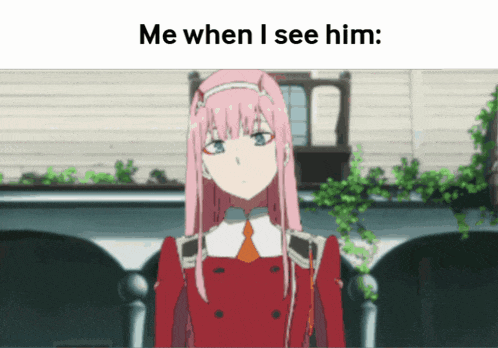 a picture of a girl with the words me when i see him below her