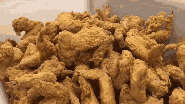Fried Chicken Food GIF - Fried Chicken Food Chicken Wings GIFs