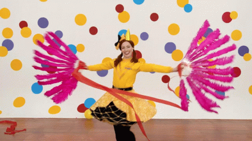 Spinning Emma Watkins GIF - Spinning Emma Watkins The Wiggles GIFs