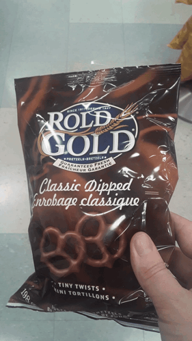 Rold Gold Classic Dipped Pretzels GIF - Rold Gold Classic Dipped Pretzels Pretzels GIFs