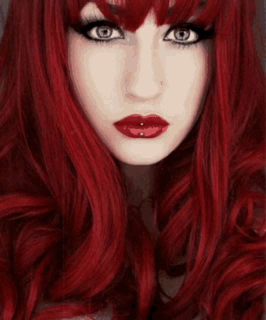 Elliered Beauty GIF - Elliered Beauty Red Hair GIFs