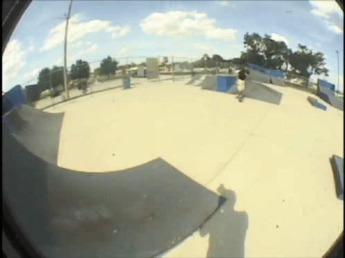Roberto Jimenez GIF - Roberto Jimenez Skateboard GIFs