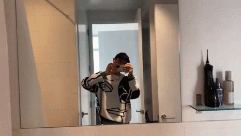 Selfie Brandon Woelfel GIF - Selfie Brandon Woelfel Taking Picture GIFs