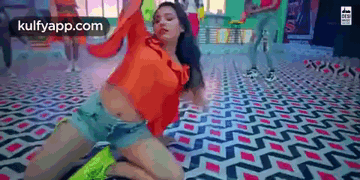 Hot Girl Dancing To Hindi Music!.Gif GIF - Hot Girl Dancing To Hindi Music! Tony Tony Kakkar GIFs