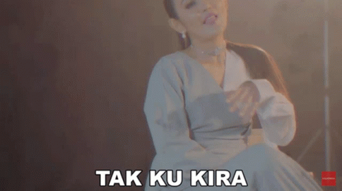 Tak Ku Kira Ully Moch GIF - Tak Ku Kira Ully Moch I Love You Yes I Do Song GIFs