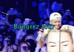 Bangerz GIF - Miley Cyrus Bangerz Tour Spanking GIFs