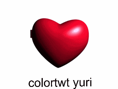 two heart shaped mirrors with the words colortwt yuri written on the bottom