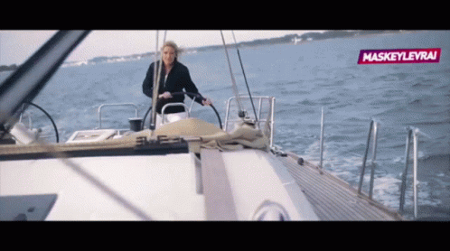 Lepen Pnl Cruising GIF - Lepen Pnl Cruising Yacht GIFs