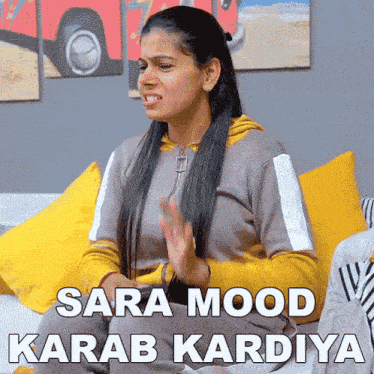 Sara Mood Kara Kardiya Sanjhalika Shokeen GIF - Sara Mood Kara Kardiya Sanjhalika Shokeen Sanjhalika Vlog GIFs
