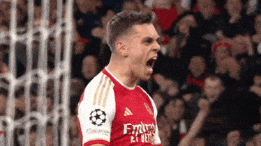 Leandro Trossard Ucl GIF - Leandro Trossard Ucl Miss You GIFs