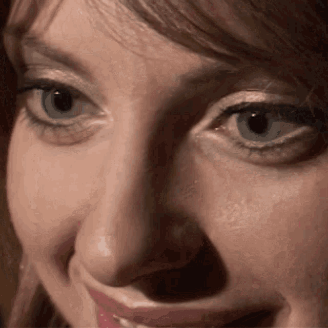 Manila Lavapiatti Manila Sorride GIF