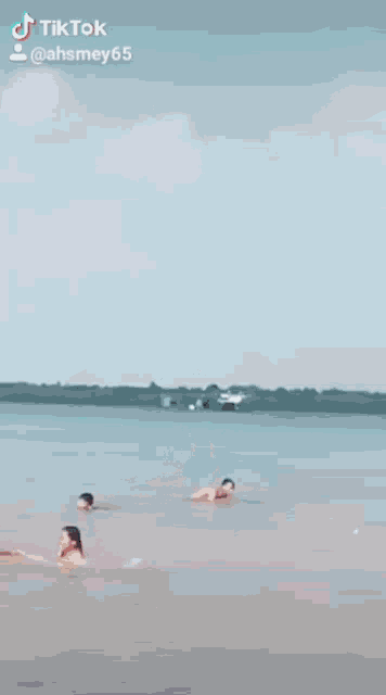 កញ្ញា Swimming GIF - កញ្ញា Swimming Beach GIFs