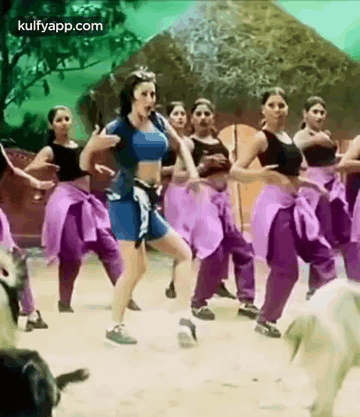 Sakshi Shivanand.Gif GIF - Sakshi Shivanand Yuvaraju Dance GIFs
