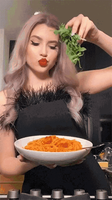 Lets Make Spaghetti Abby Roberts GIF - Lets Make Spaghetti Abby Roberts Tastes Good GIFs
