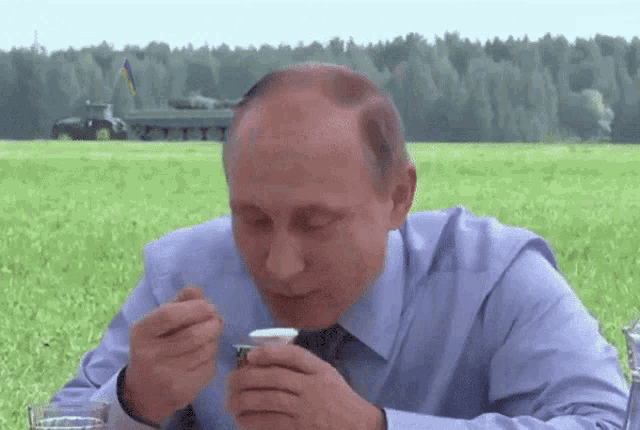 Putin Tank GIF - Putin Tank Tractor GIFs