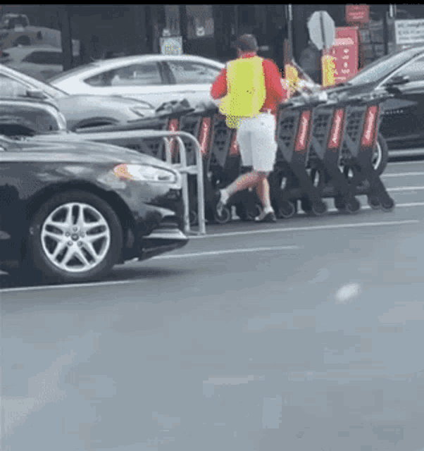 Grocery Shopping Dancing At Work GIF - Grocery Shopping Dancing At Work Get It GIFs