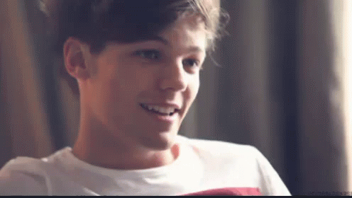 Louis Tomlinson One Direction GIF - Louis Tomlinson One Direction Smiling GIFs
