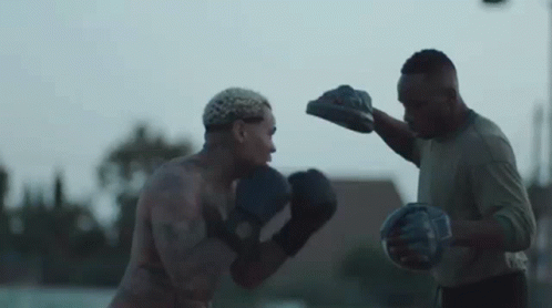 Training Boxing GIF - Training Boxing Sparring GIFs