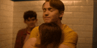 Heartstopper Nick And Charlie GIF - Heartstopper Nick And Charlie Imogen GIFs