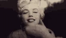 Kiss Blow GIF - Kiss Blow Marilyn Monroe GIFs