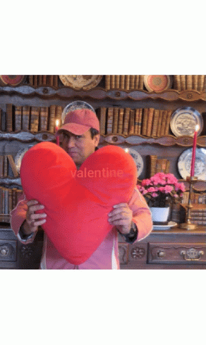 The Valentine Heart GIF - The Valentine Heart Pillow GIFs