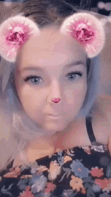 Queenie Selfie GIF - Queenie Selfie GIFs
