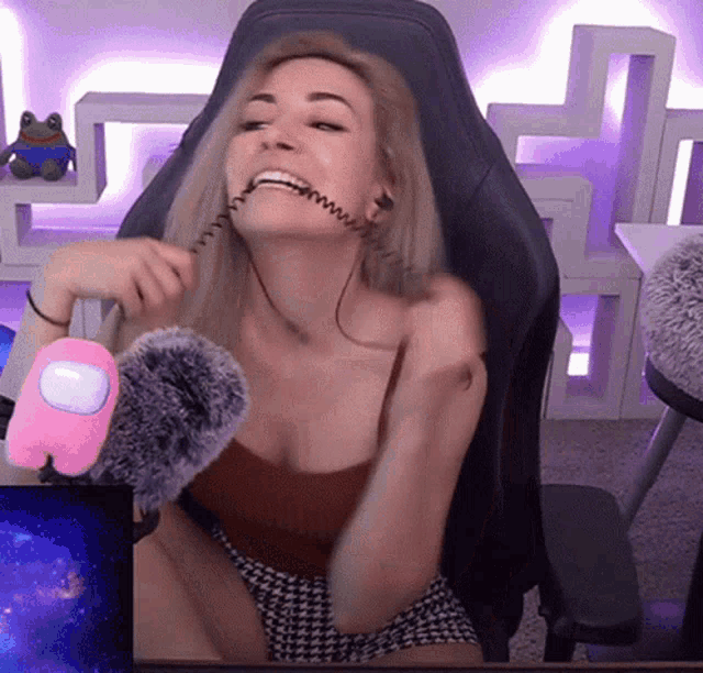 Alinity Cable GIF - Alinity Cable Yummie GIFs