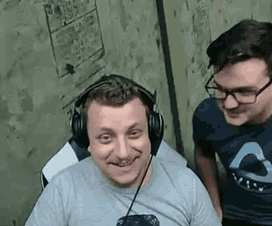 Thevr Laugh GIF - Thevr Laugh Gamer GIFs