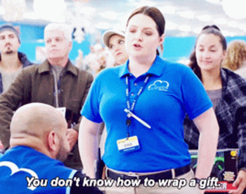 Superstore Dina Fox GIF - Superstore Dina Fox You Dont Know How To Wrap A Gift GIFs