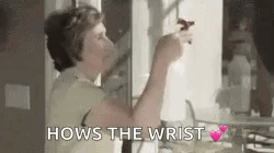 Housewife Cleaning GIF - Housewife Cleaning Pain GIFs