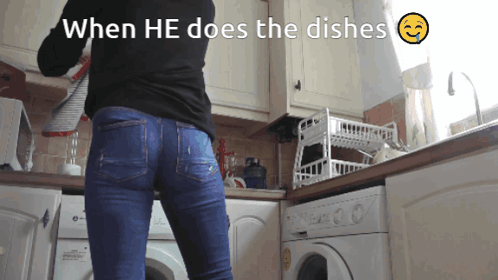 Do The Dishes Clean The Dishes GIF - Do The Dishes Clean The Dishes Kitchen GIFs