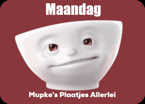 a white bowl with a smiling face and the words maandag mupke 's plaatjes allerlei on the bottom