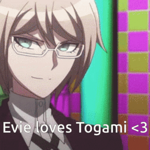 Evie Loves Togami GIF - Evie Loves Togami GIFs