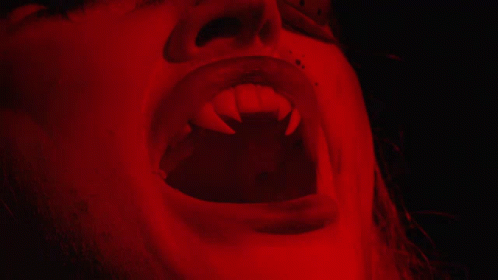 Loris Vampire GIF - Loris Vampire Fangs GIFs