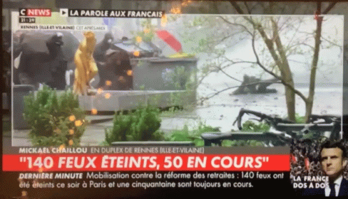 Les Breton La Pluie GIF - Les Breton La Pluie Manifestants Et Canonsàeau De La Police GIFs