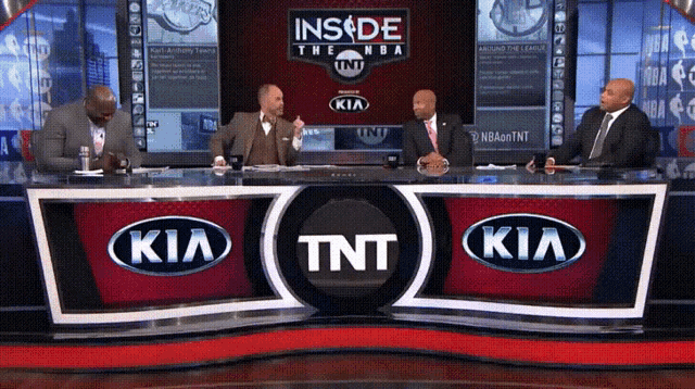 Charles Barkley Laughing Hysterically GIF - Charles Barkley Laughing Hysterically Lol GIFs