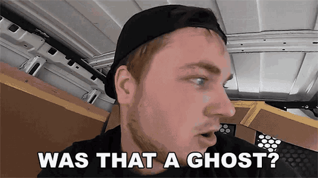 Was That A Ghost Papa Jake GIF - Was That A Ghost Papa Jake I Think I Saw A Ghost GIFs