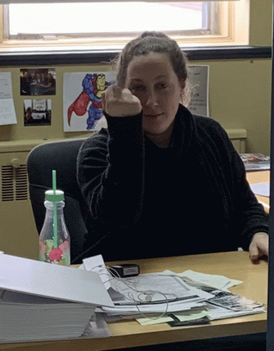 Marie Suzanne Msb GIF - Marie Suzanne Msb Ms Finger GIFs
