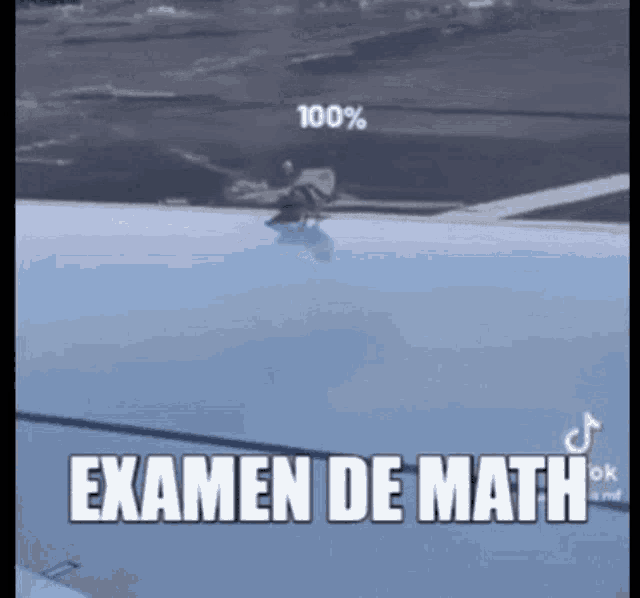 a picture of a swimming pool with the words examen de math on it