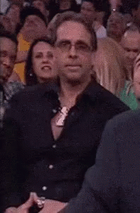 Lakers Douche GIF - Lakers Win Necklace GIFs