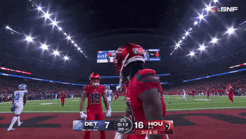 a football game is being shown on snf and the score is 16 to 7