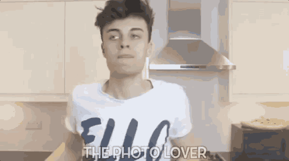Joe Tasker Taskerjoe GIF - Joe Tasker Taskerjoe Take A Picture GIFs