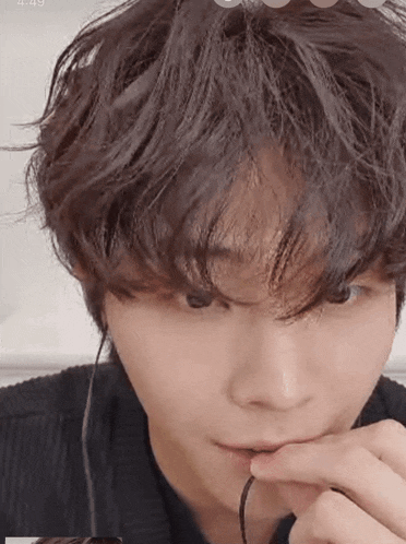 Kpop Confused Son Junhyung GIF - Kpop Confused Son Junhyung Junhyung GIFs