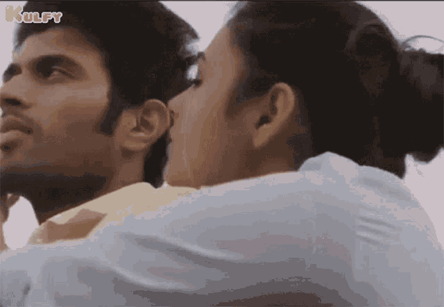 Kissing Arjun Reddy Movie GIF - Kissing Arjun Reddy Movie Vijay Devarakonda GIFs
